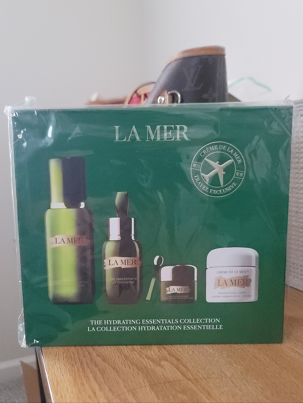 La Mer 4 Piece Travel Exusive Skin Care Set.